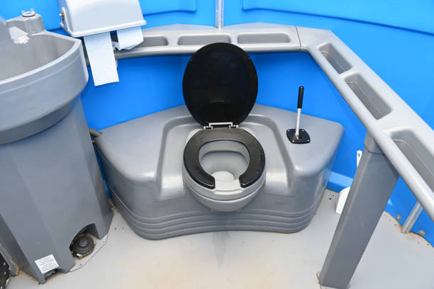 Portable Toilet Options We Offer in Atwood, IL